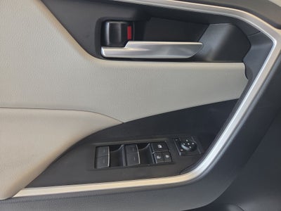 2025 Toyota RAV4 2.5 Xle At