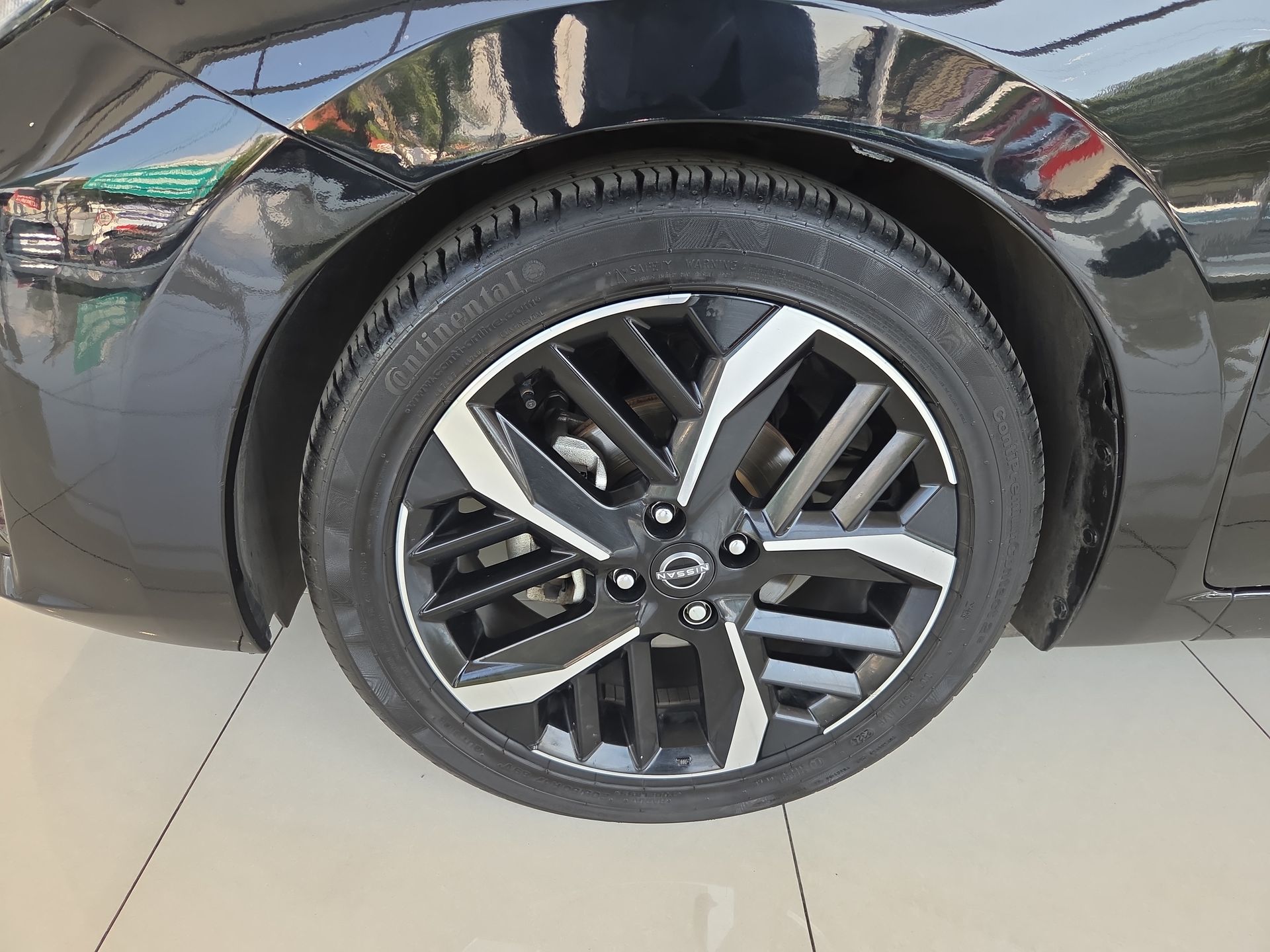 2024 Nissan Versa 1.6 SR At