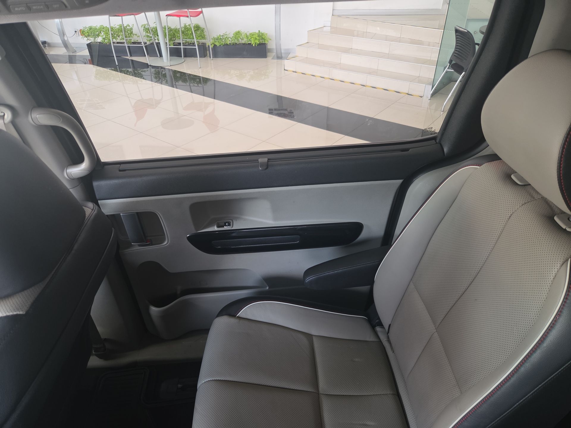 2019 Kia Sedona 3.3 V6 EX Pack Piel 7 Pasajeros At