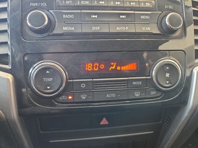 2021 Mitsubishi L200 2.4 Glx Cabina Doble 4x2 Mt