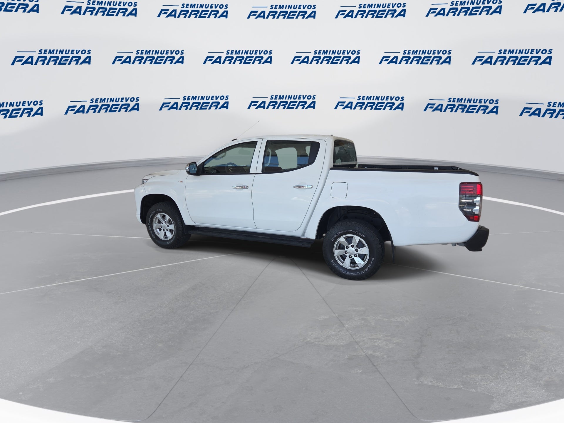 2022 Mitsubishi L200 2.4 GLX 4x2 Mt
