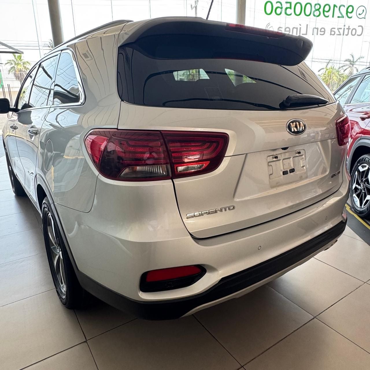 2019 Kia Sorento 2.4 L4 EX Piel 7 Pasajeros At