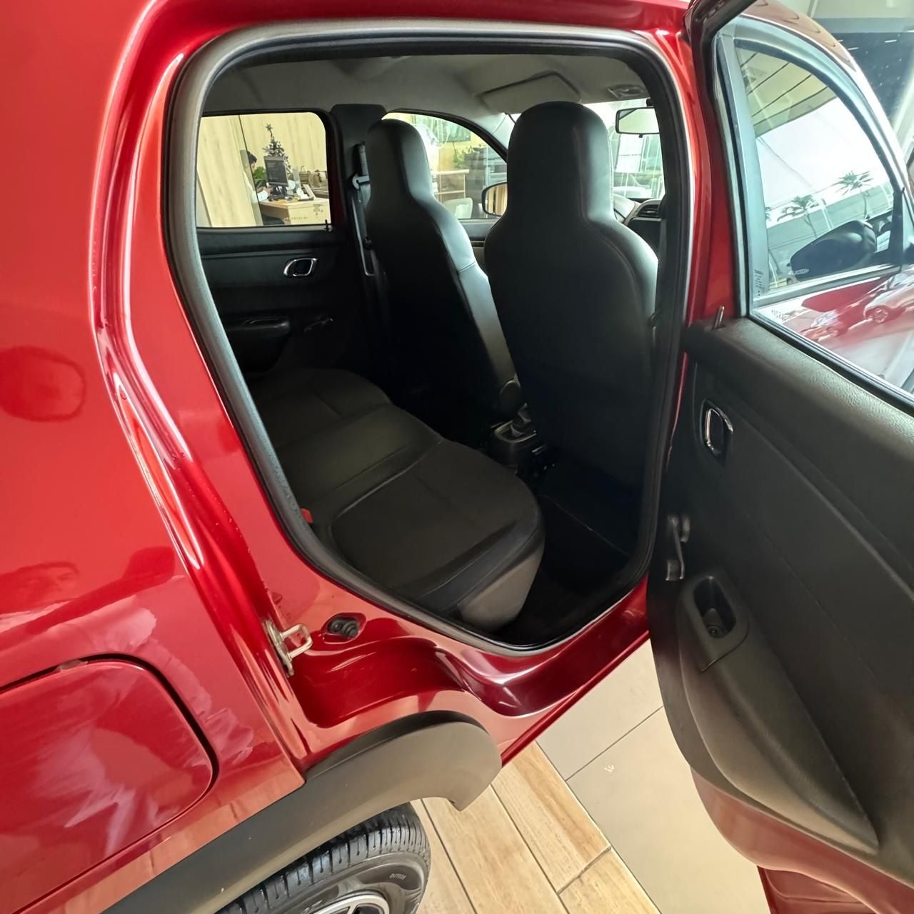 2024 Renault Kwid 1.0 Iconic Mt