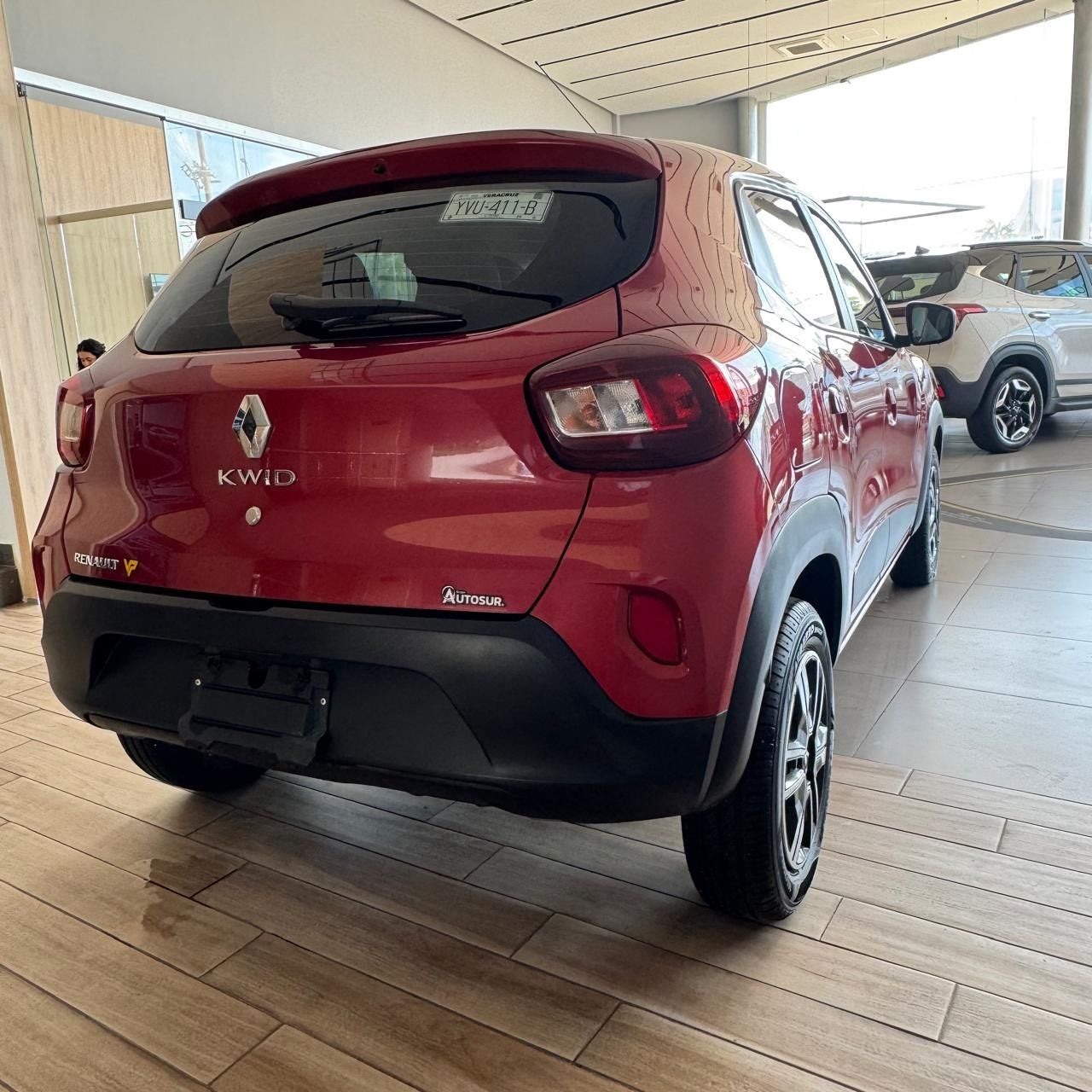 2024 Renault Kwid 1.0 Iconic Mt
