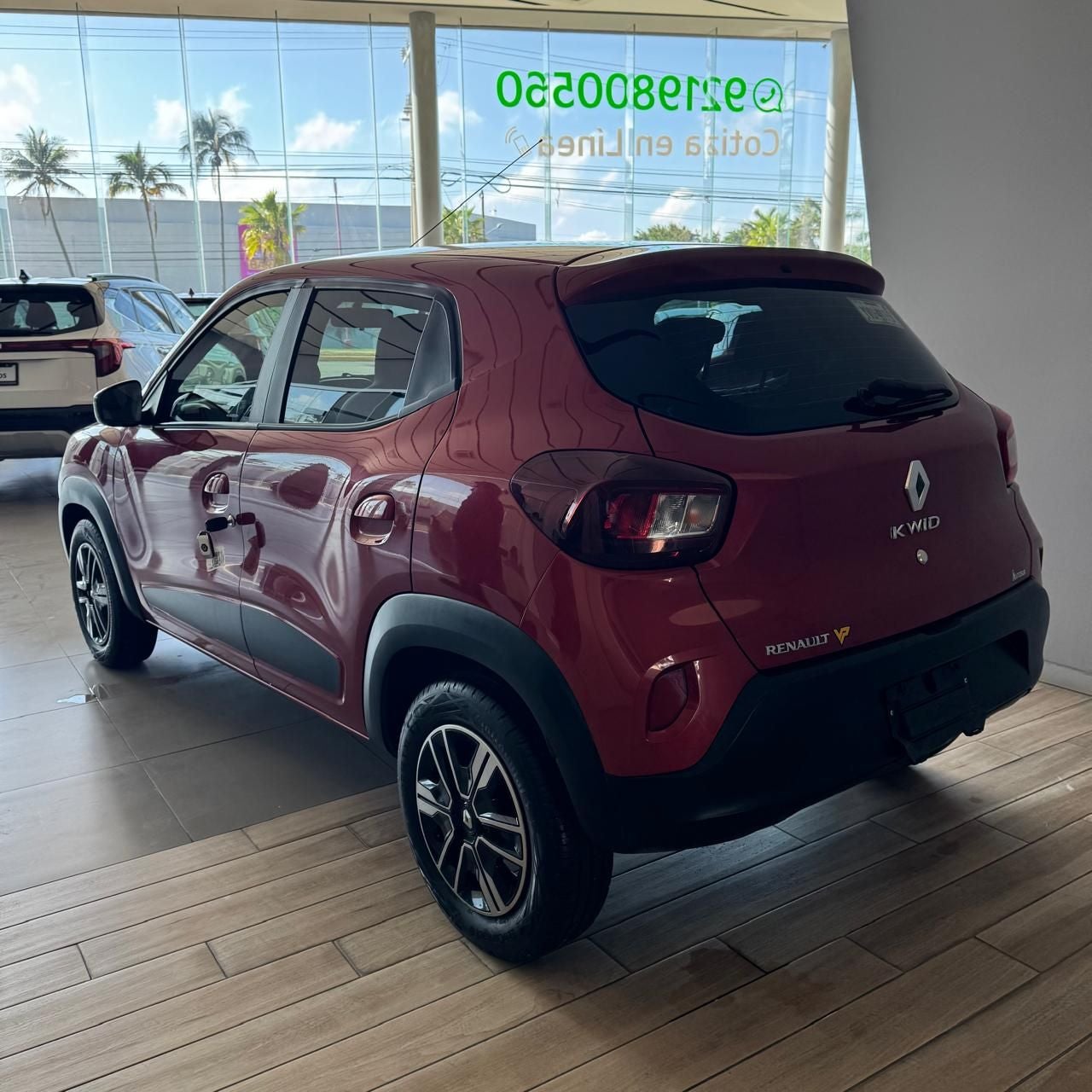 2024 Renault Kwid 1.0 Iconic Mt