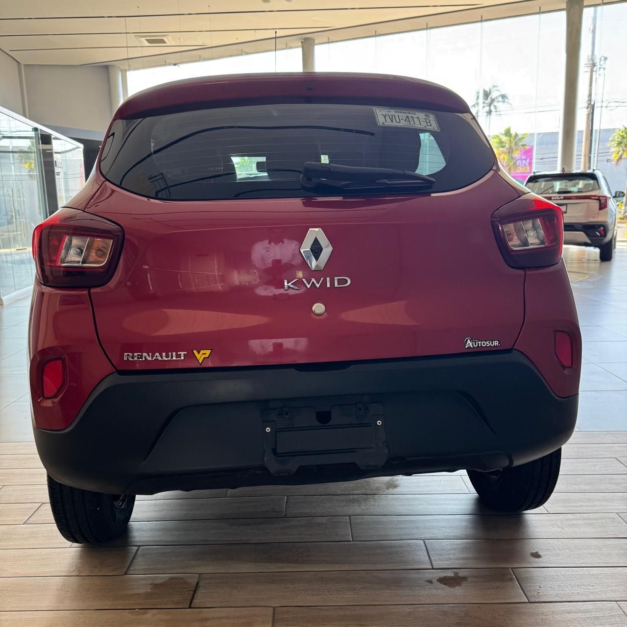 2024 Renault Kwid 1.0 Iconic Mt