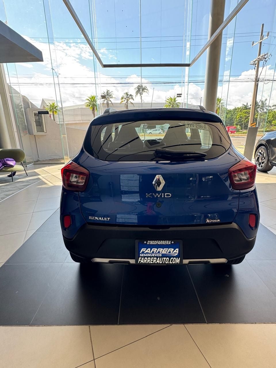 2025 Renault Kwid 1.0 Outsider Mt