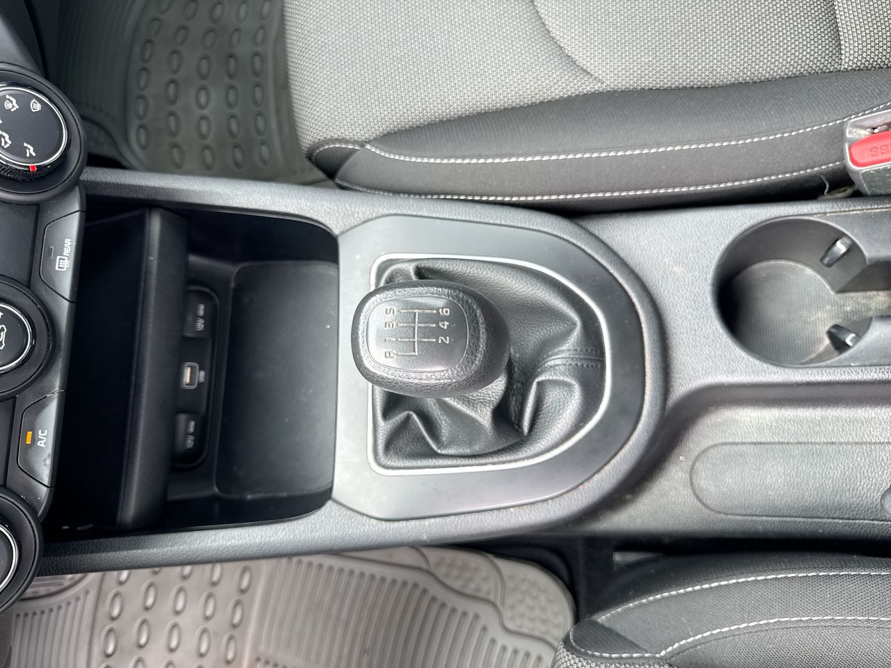 2023 Kia Forte 2.0 L Sedan At