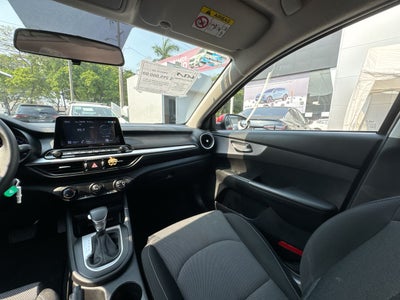 2022 Kia Forte 2.0 L At