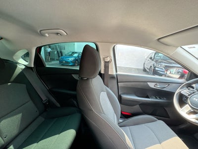 2022 Kia Forte 2.0 L At