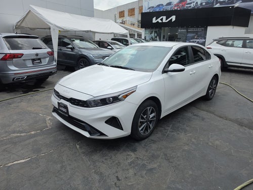 2023 Kia Forte 2.0 Lx Sedan At
