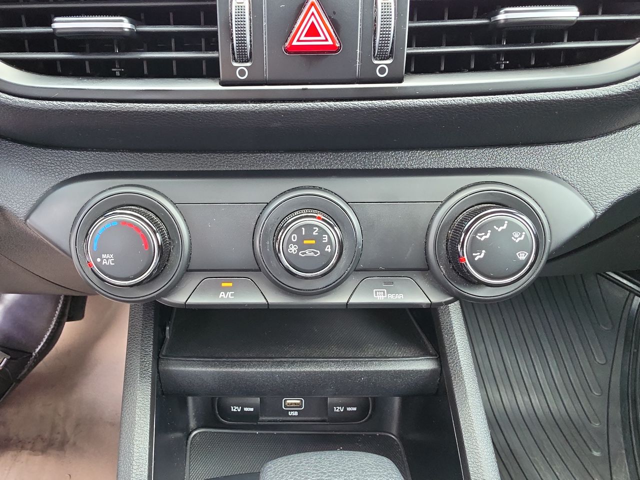 2023 Kia Forte 2.0 Lx Sedan At