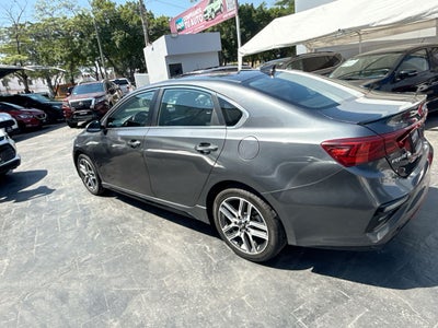 2021 Kia Forte 2.0 GT Line 4p At
