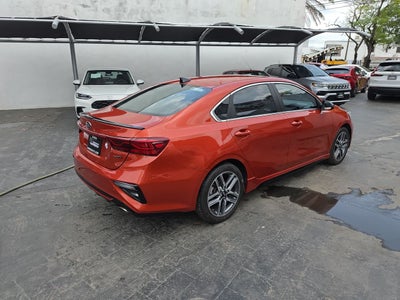 2021 Kia Forte 2.0 GT Line 4p At