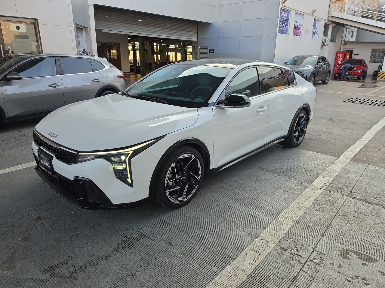 2026 Kia K4 2.0 Gt Line IVT At