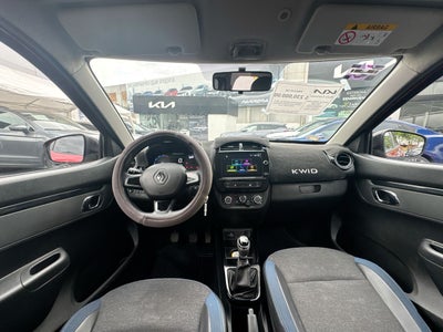 2025 Renault Kwid 1.0 Iconic Mt