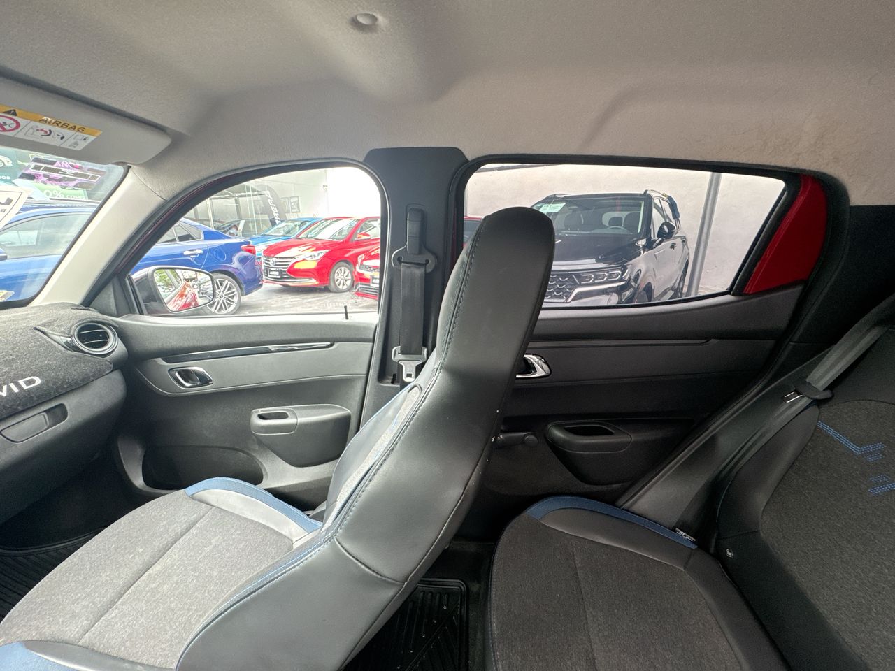 2025 Renault Kwid 1.0 Iconic Mt