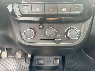 2025 Renault Kwid 1.0 Iconic Mt