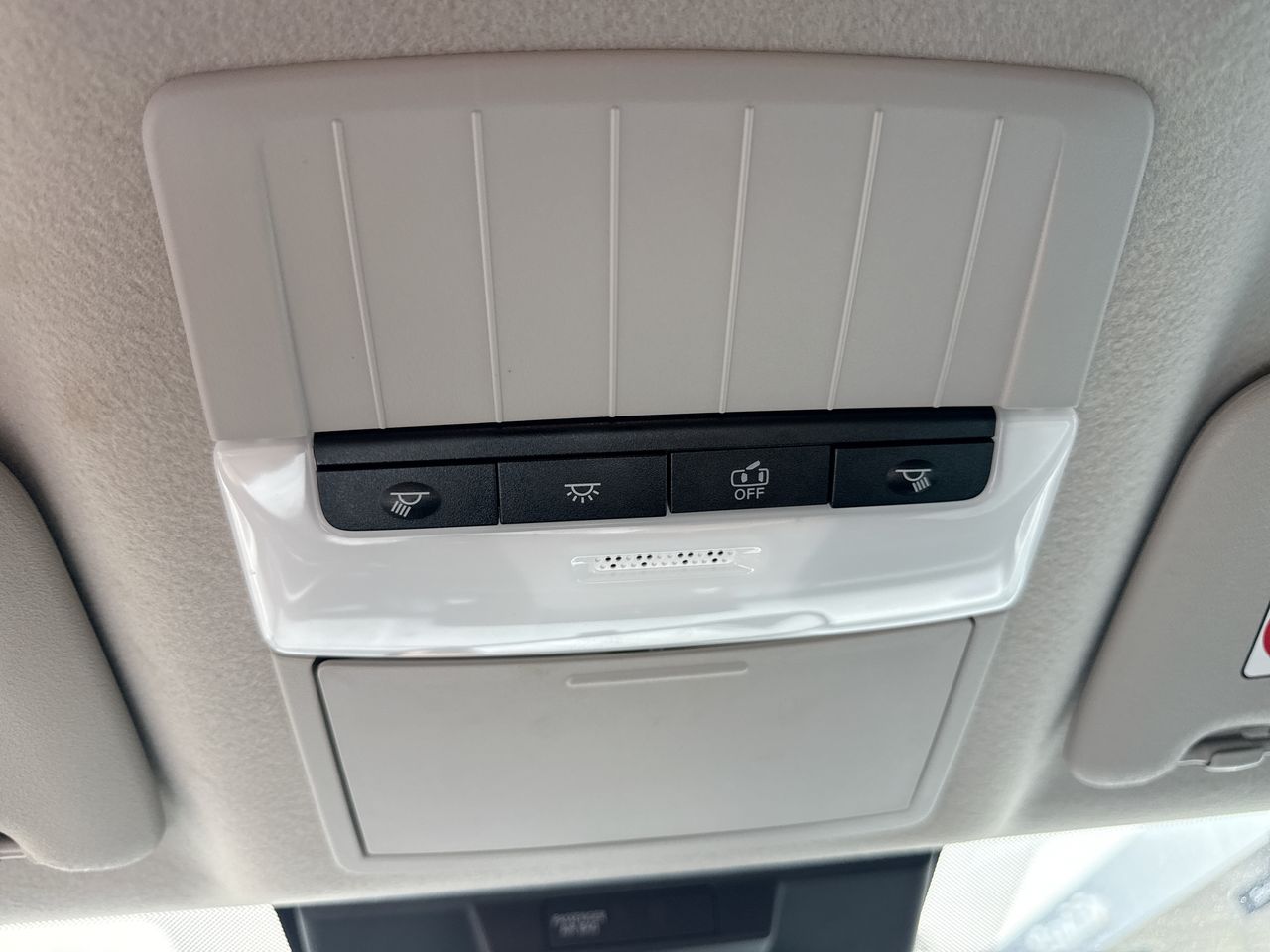 2025 Mitsubishi L200 2.4 Glx Cabina Doble 4x2 Mt