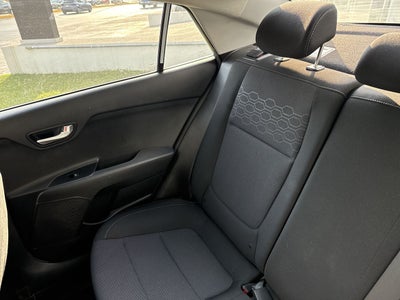 2023 Kia Rio 1.6 Sedan LX Mt