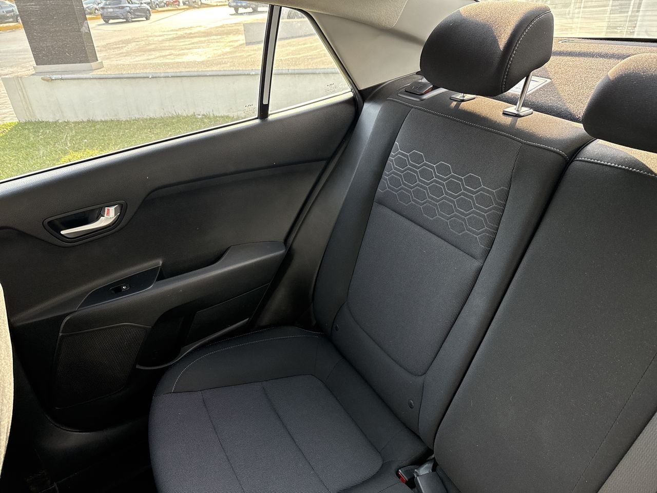 2023 Kia Rio 1.6 Sedan LX Mt