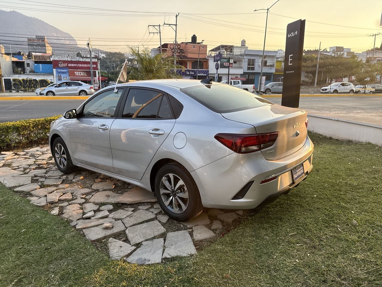 2023 Kia Rio 1.6 Sedan LX Mt