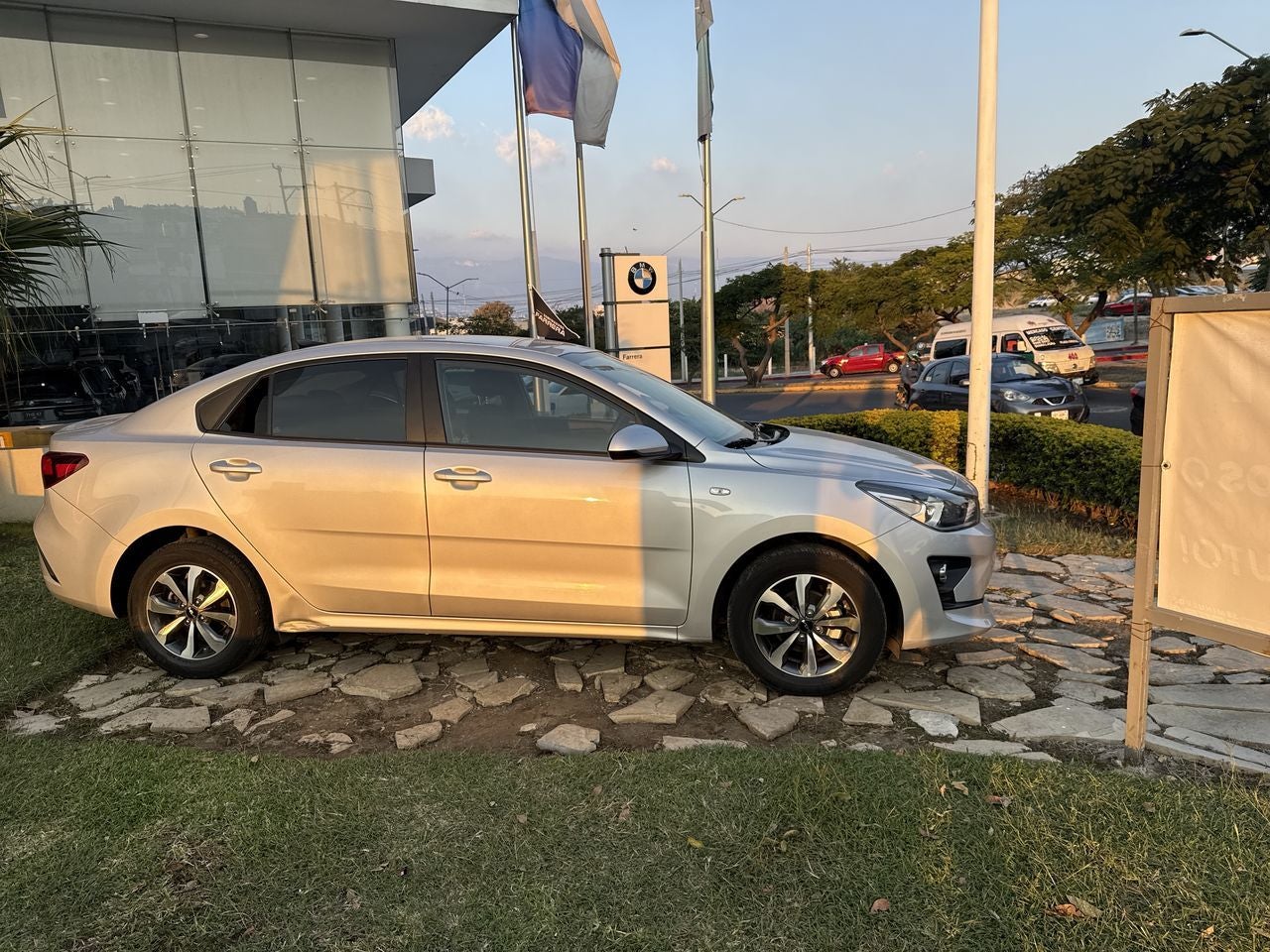 2023 Kia Rio 1.6 Sedan LX Mt