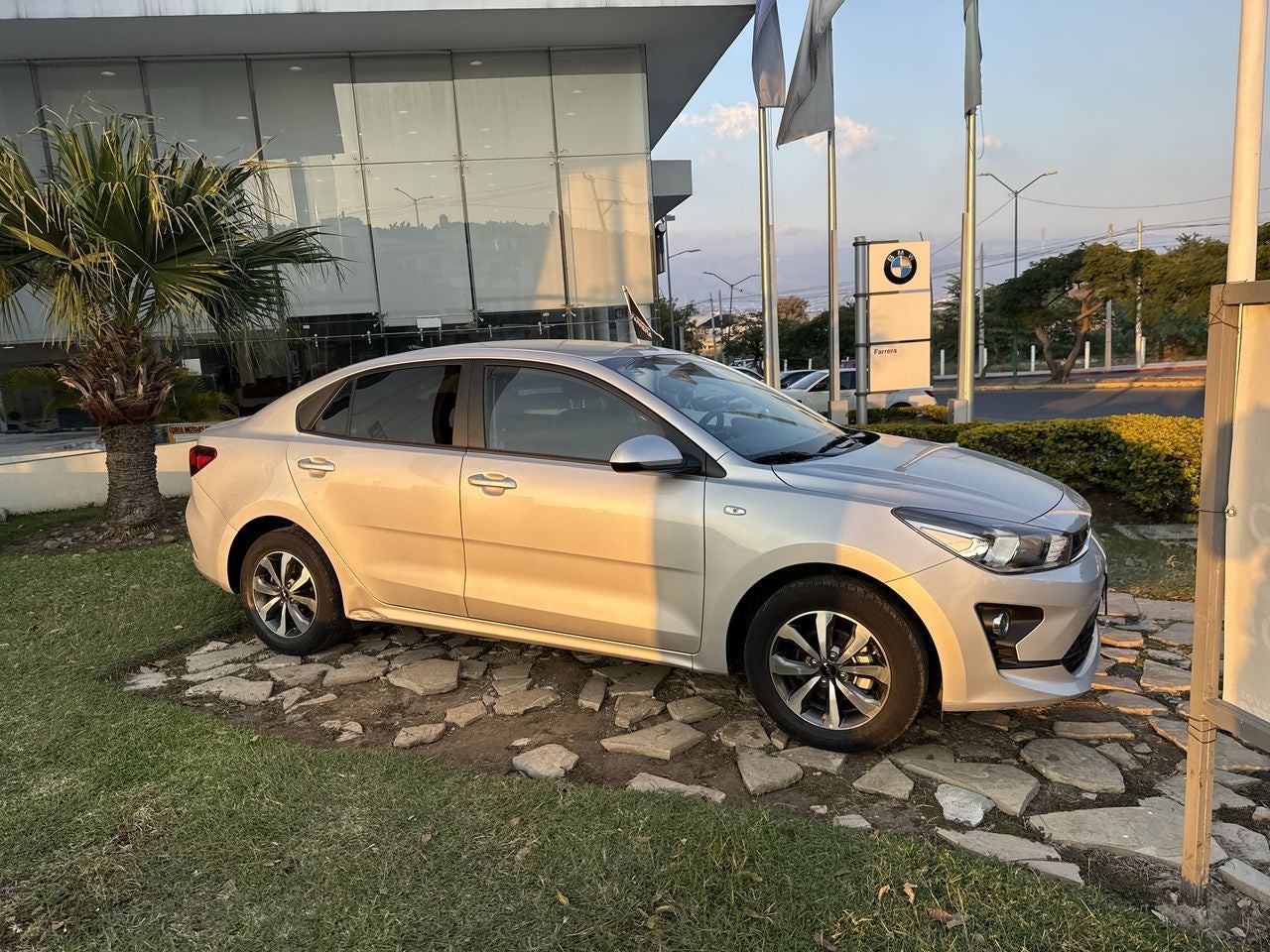 2023 Kia Rio 1.6 Sedan LX Mt