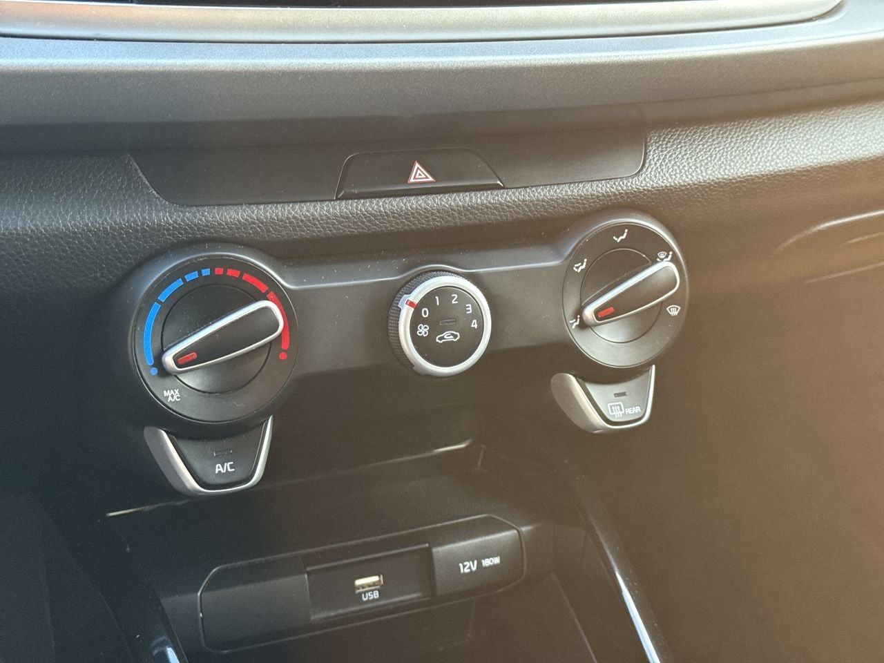 2023 Kia Rio 1.6 Sedan LX Mt