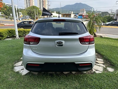 2021 Kia Rio 1.6 Hb LX Mt