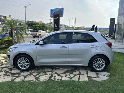 2021 Kia Rio 1.6 Hb LX Mt