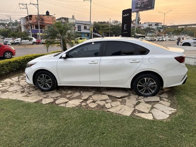 2024 Kia Forte 2.0 Lx Sedan At