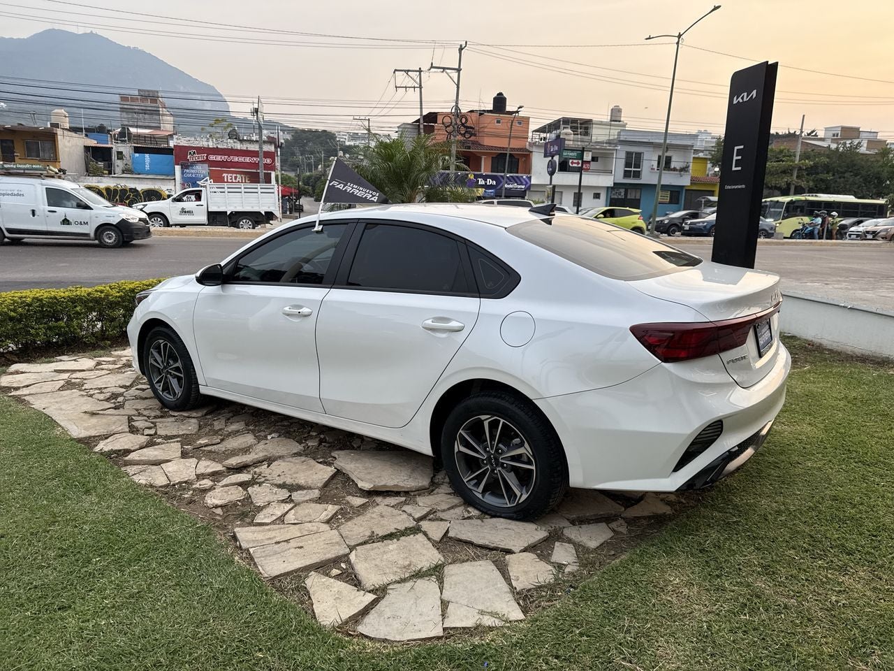 2024 Kia Forte 2.0 Lx Sedan At