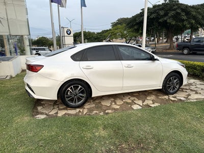 2024 Kia Forte 2.0 Lx Sedan At