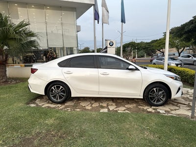 2024 Kia Forte 2.0 Lx Sedan At