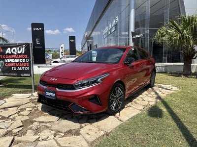 2023 Kia Forte 2.0 GT Line Sedan At