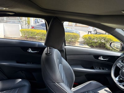 2023 Kia Forte 2.0 GT Line Sedan At