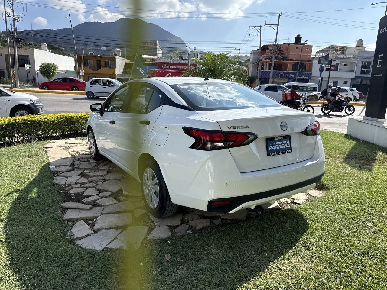 2024 Nissan Versa 1.6 Sense At