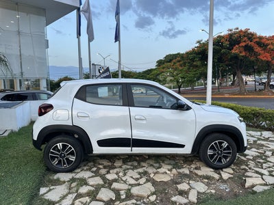 2025 Renault Kwid 1.0 Iconic Mt