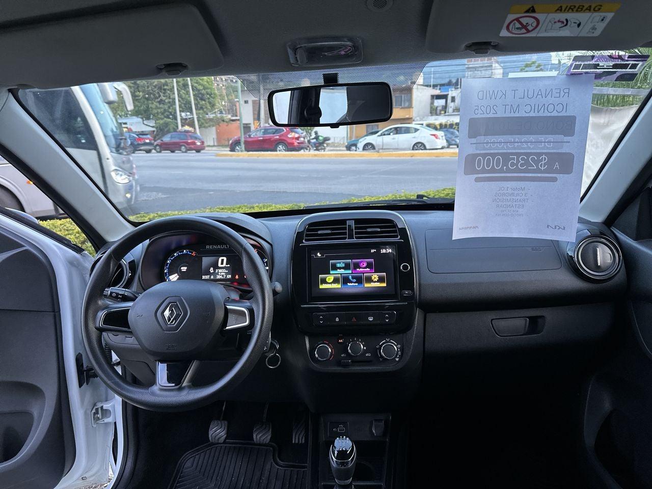 2025 Renault Kwid 1.0 Iconic Mt
