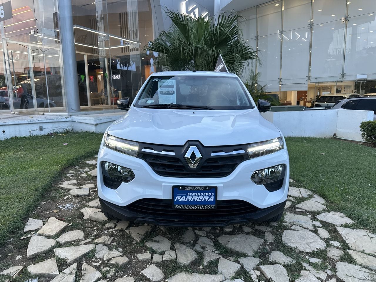 2025 Renault Kwid 1.0 Iconic Mt