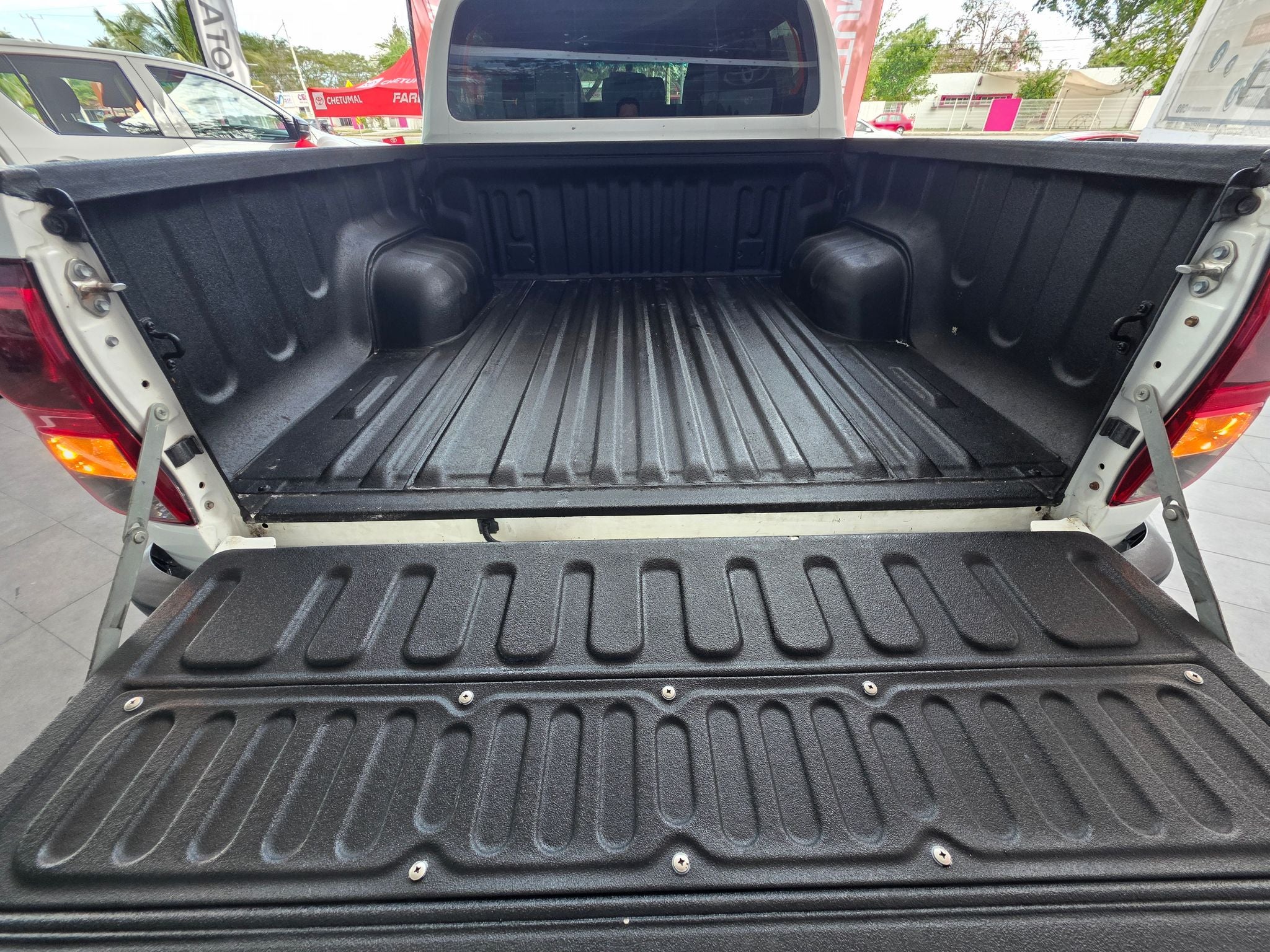 2022 Toyota Hilux 2.7 SR Doble Cabina Mt