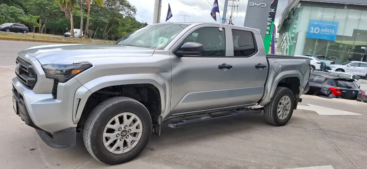2025 Toyota Tacoma 2.4 Sr 4x4 At