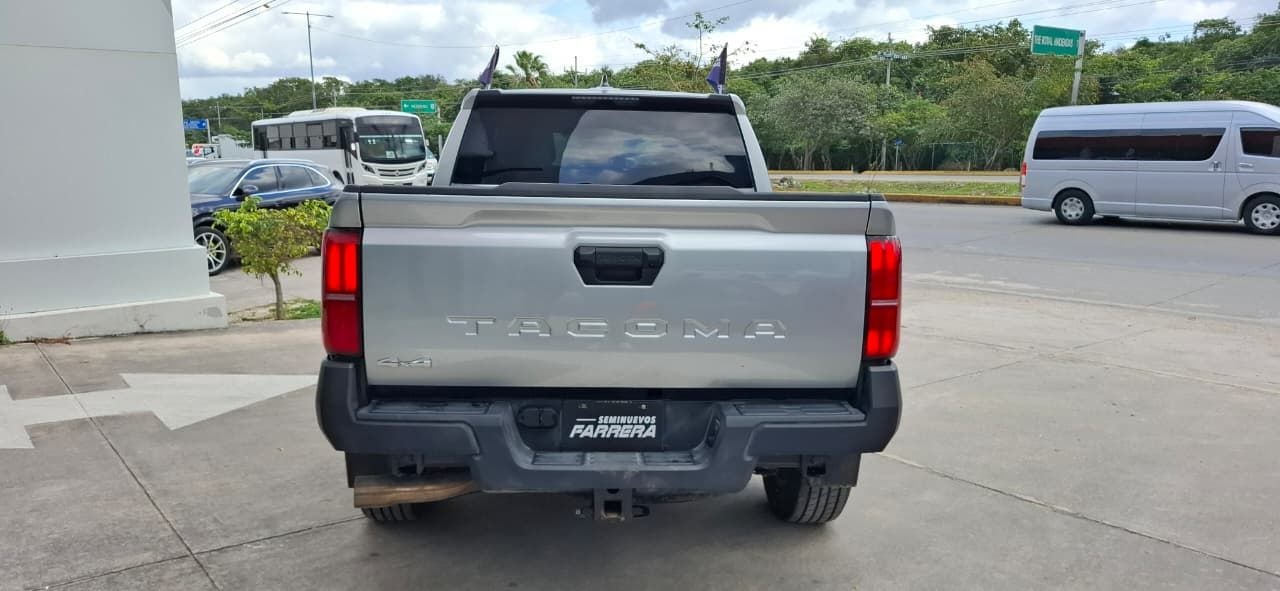 2025 Toyota Tacoma 2.4 Sr 4x4 At