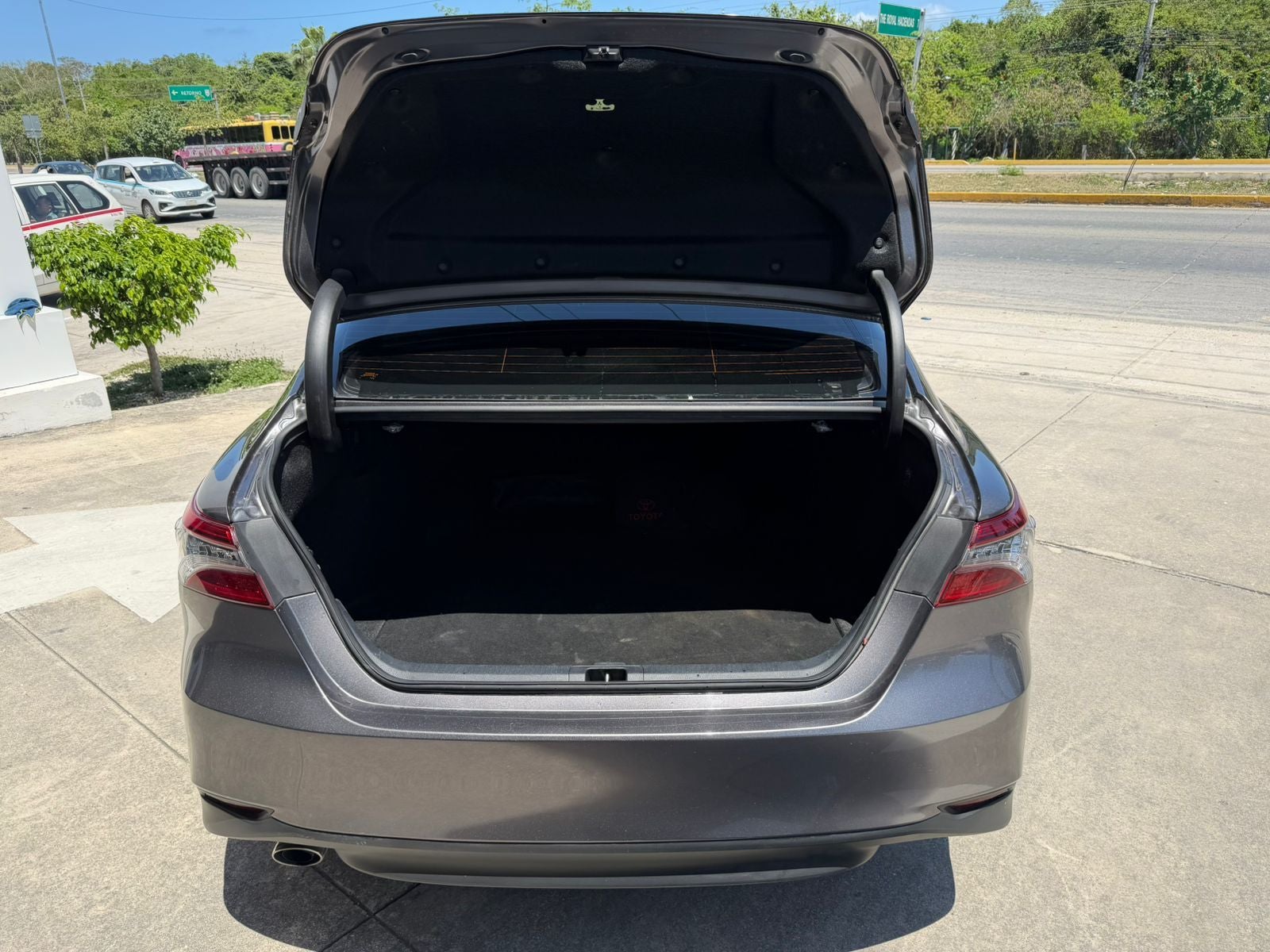 2024 Toyota Camry 2.5 Xle Hev At