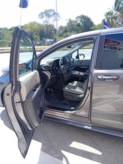 2022 Toyota Sienna 2.5 Xle Piel Hibrido At