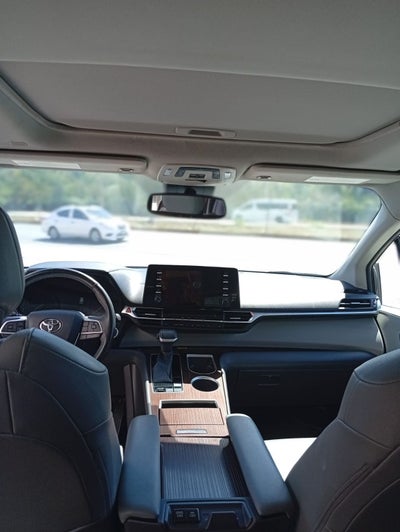 2022 Toyota Sienna 2.5 Xle Piel Hibrido At