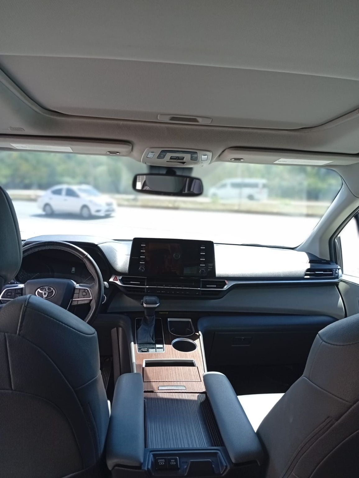 2022 Toyota Sienna 2.5 Xle Piel Hibrido At