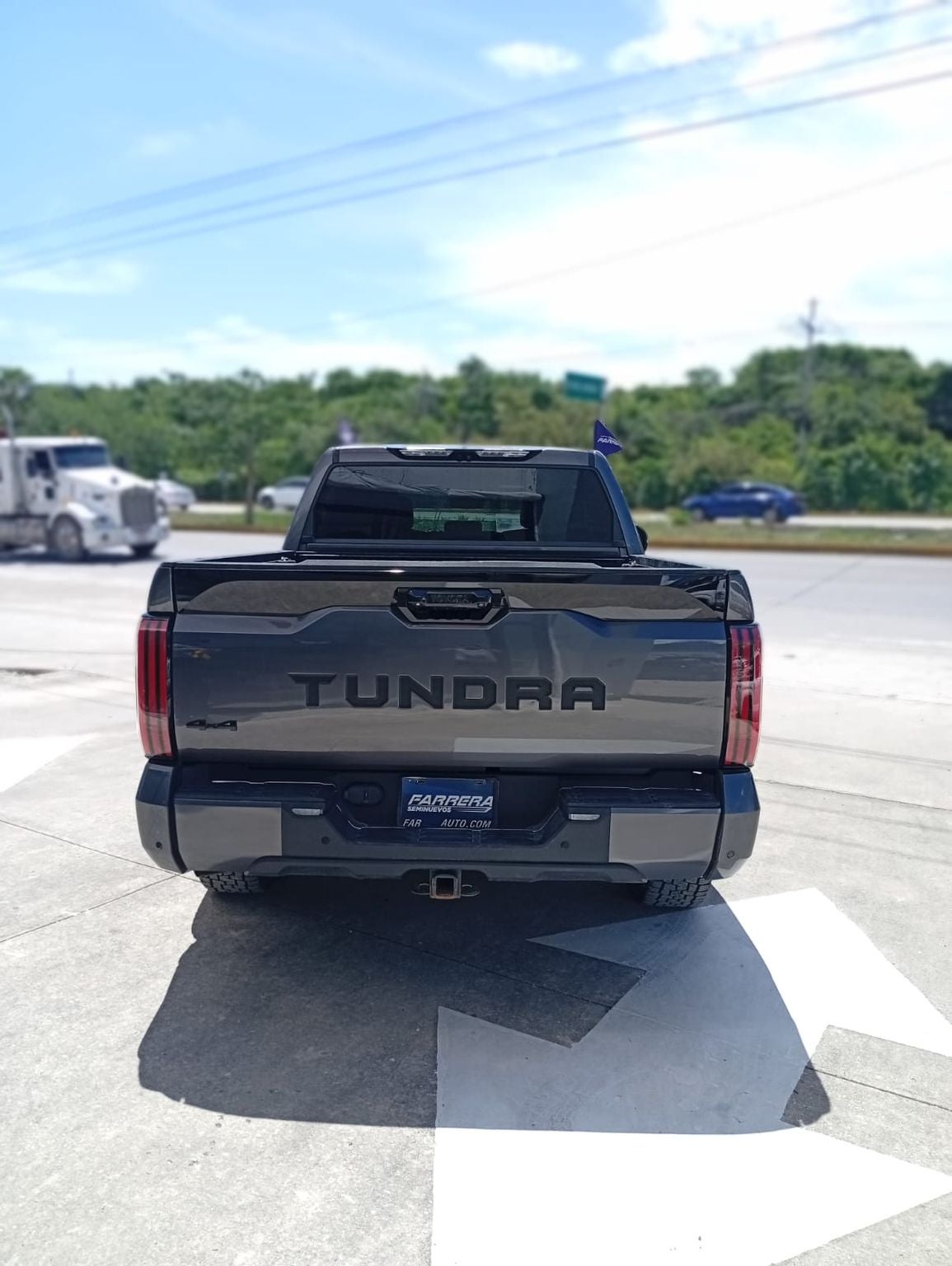 2022 Toyota Tundra 3.5 Platinum Hev
