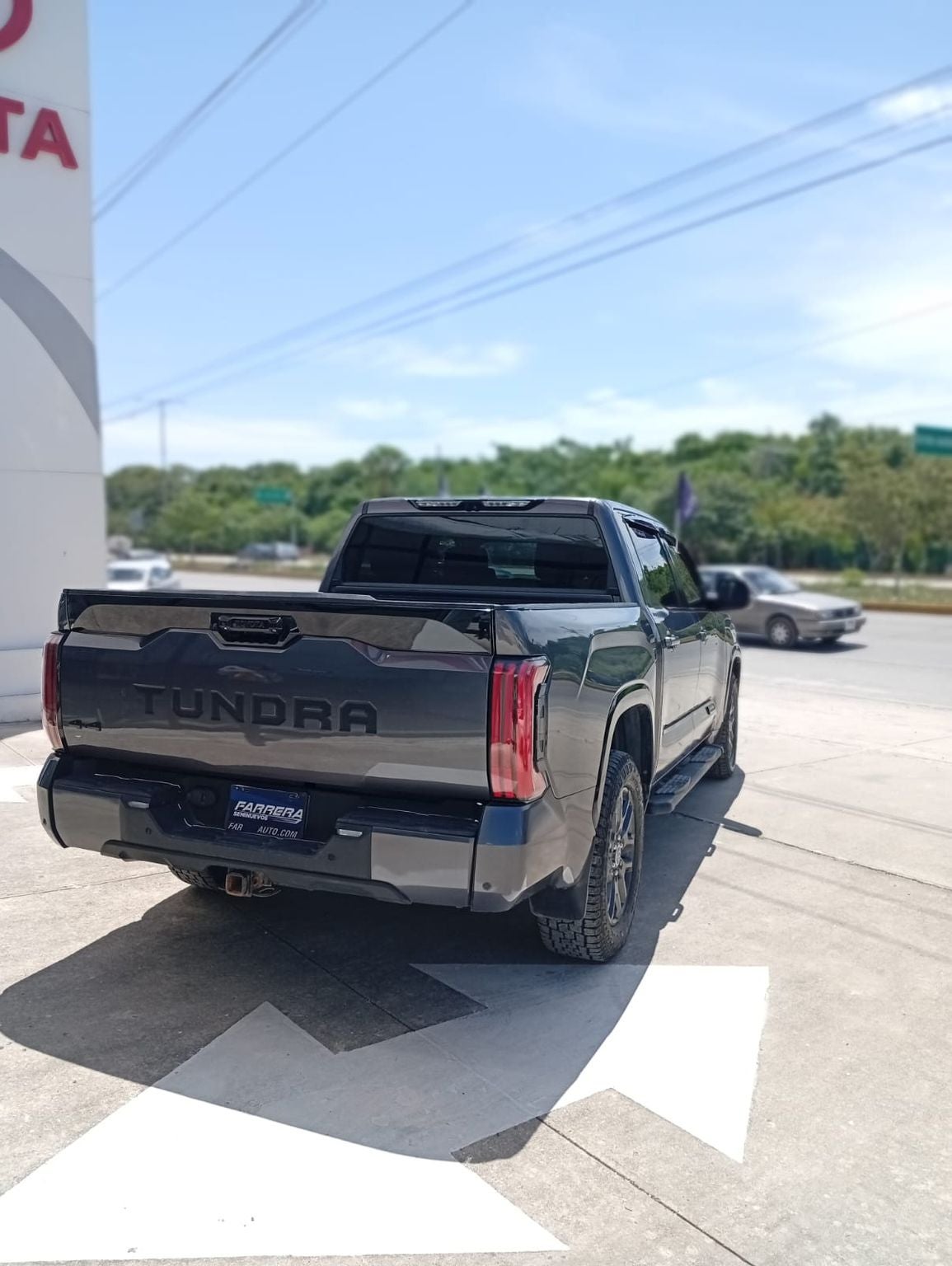 2022 Toyota Tundra 3.5 Platinum Hev